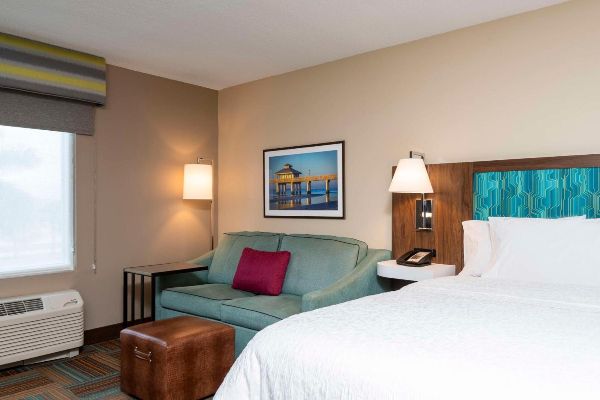 Hampton Inn & Suites Fort Myers-Colonial Boulevard Exterior foto